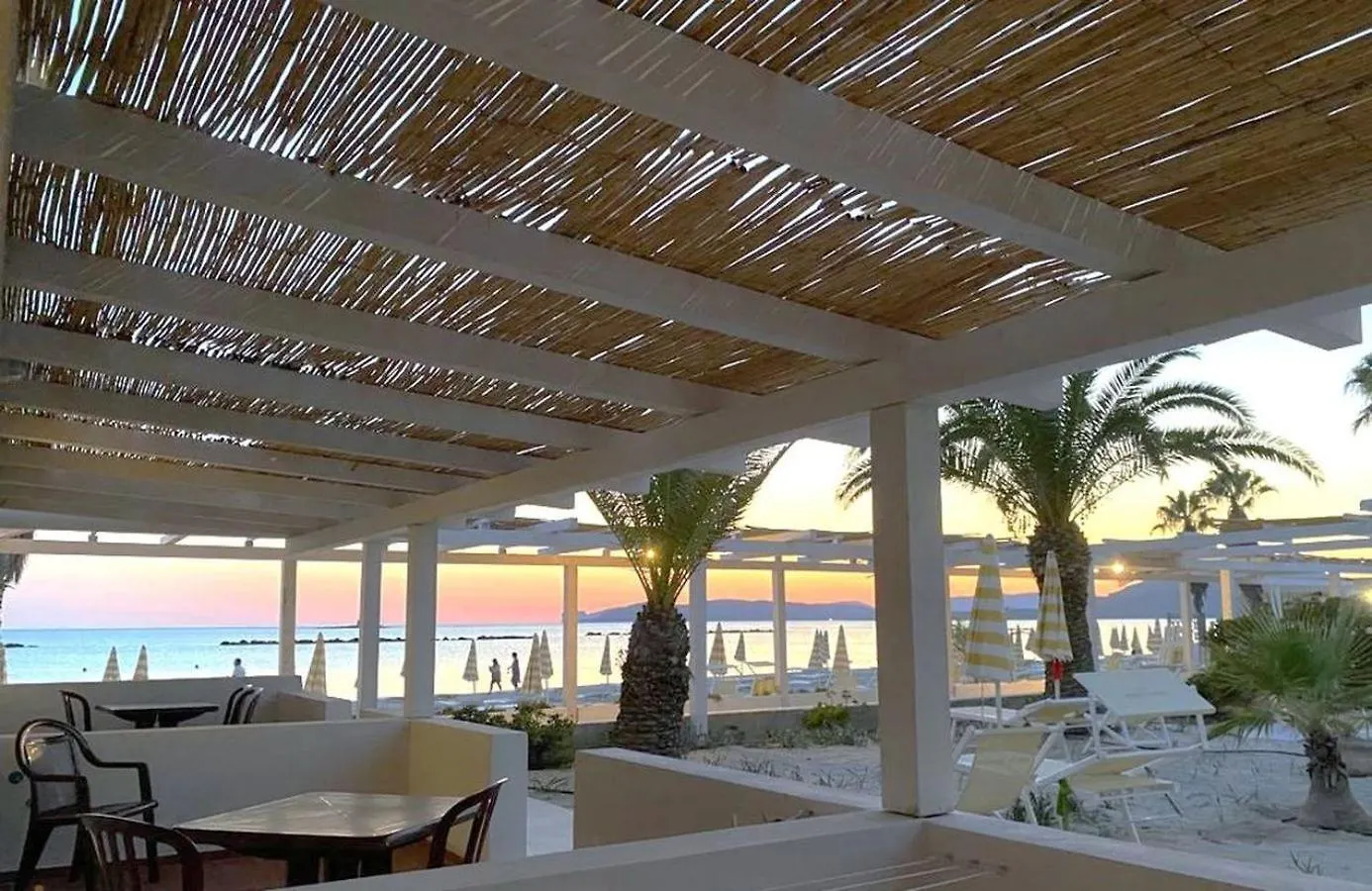 Lido Di Alghero Rooms On The Beach contacts